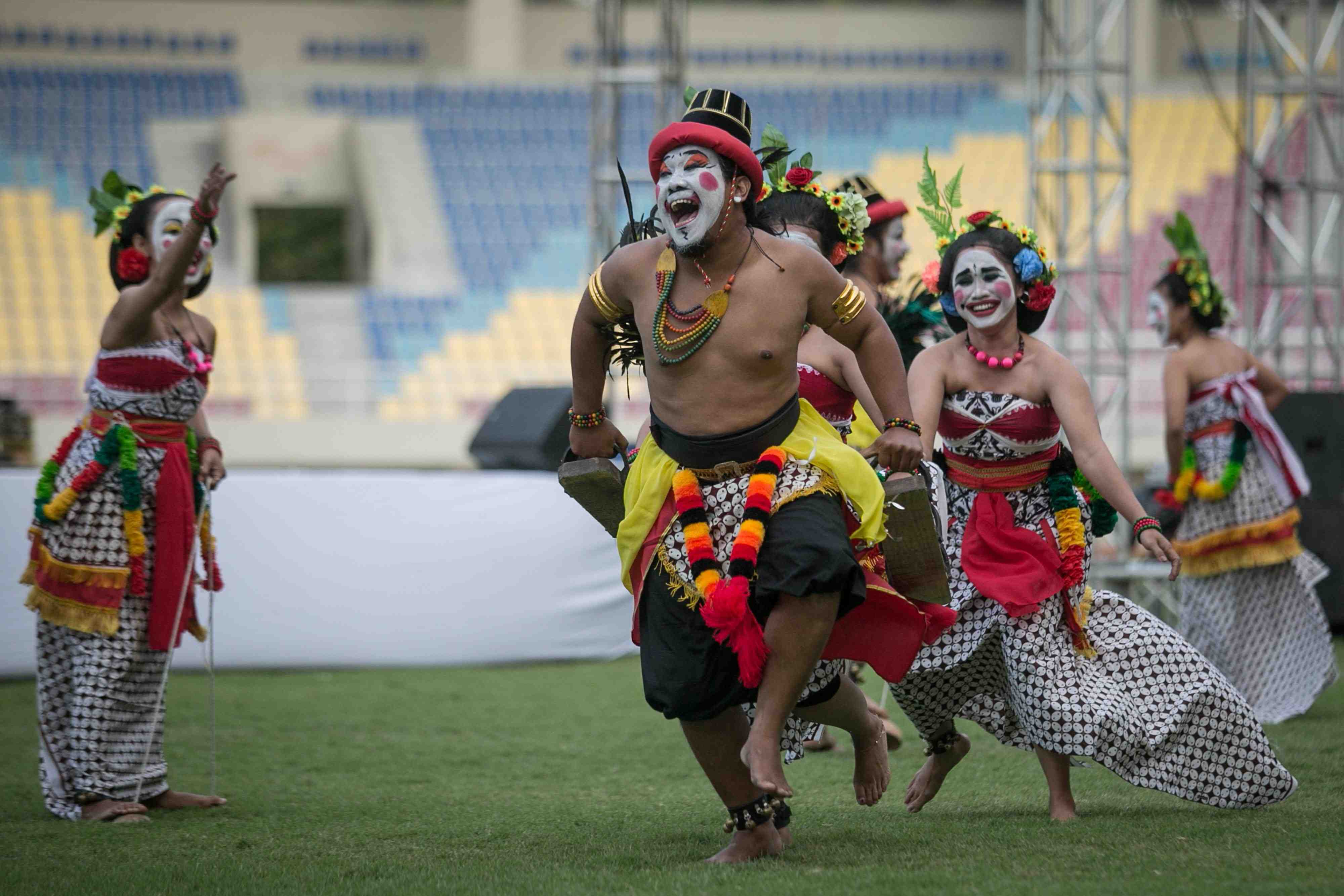 Mengenalkan Olahraga Tradisional Nusantara