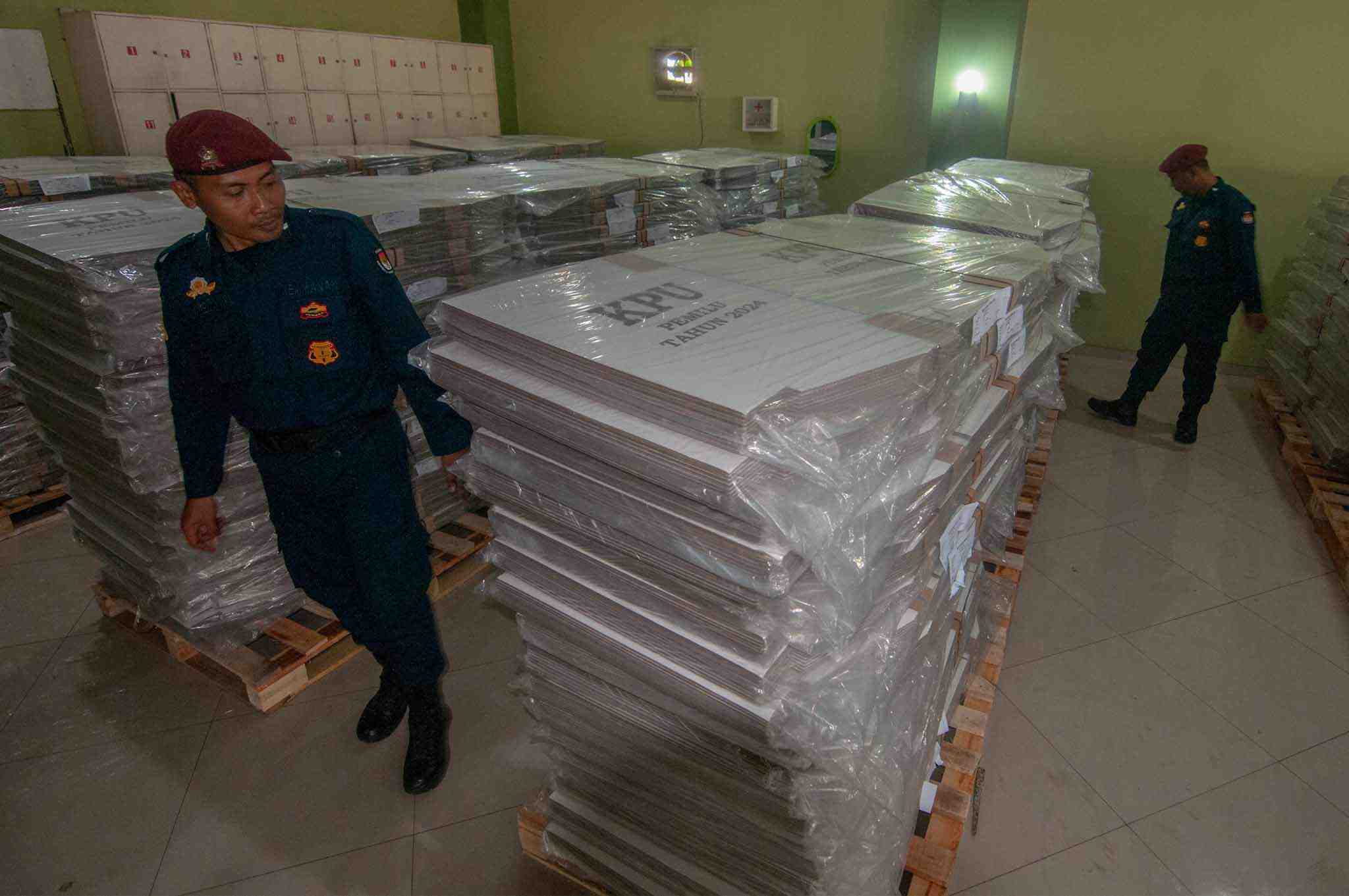 Logistik bilik suara Pemilu 2024 Mulai Disebar