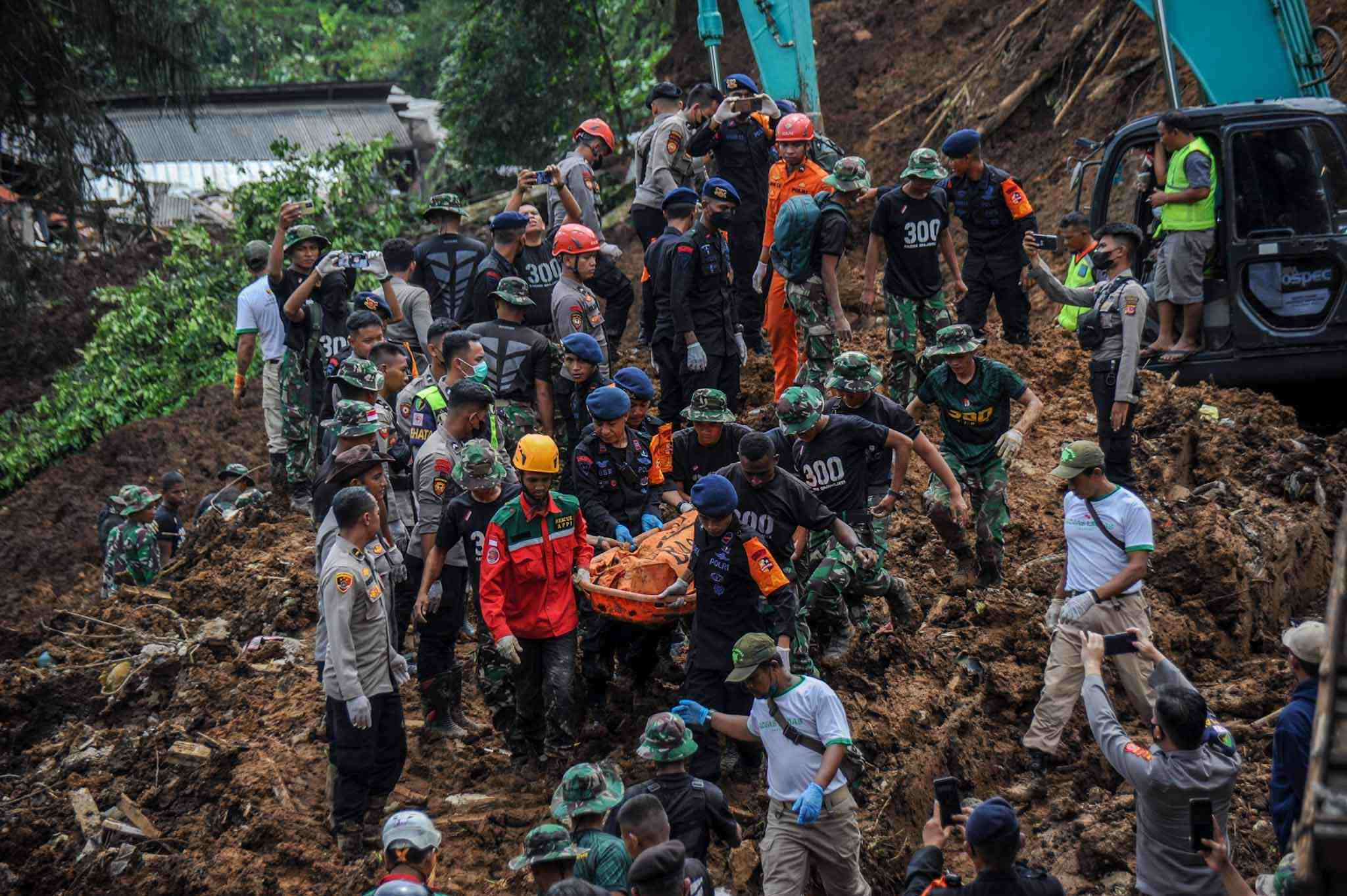 Pencarian Korban Gempa di Cianjur  Terus Dilakukan