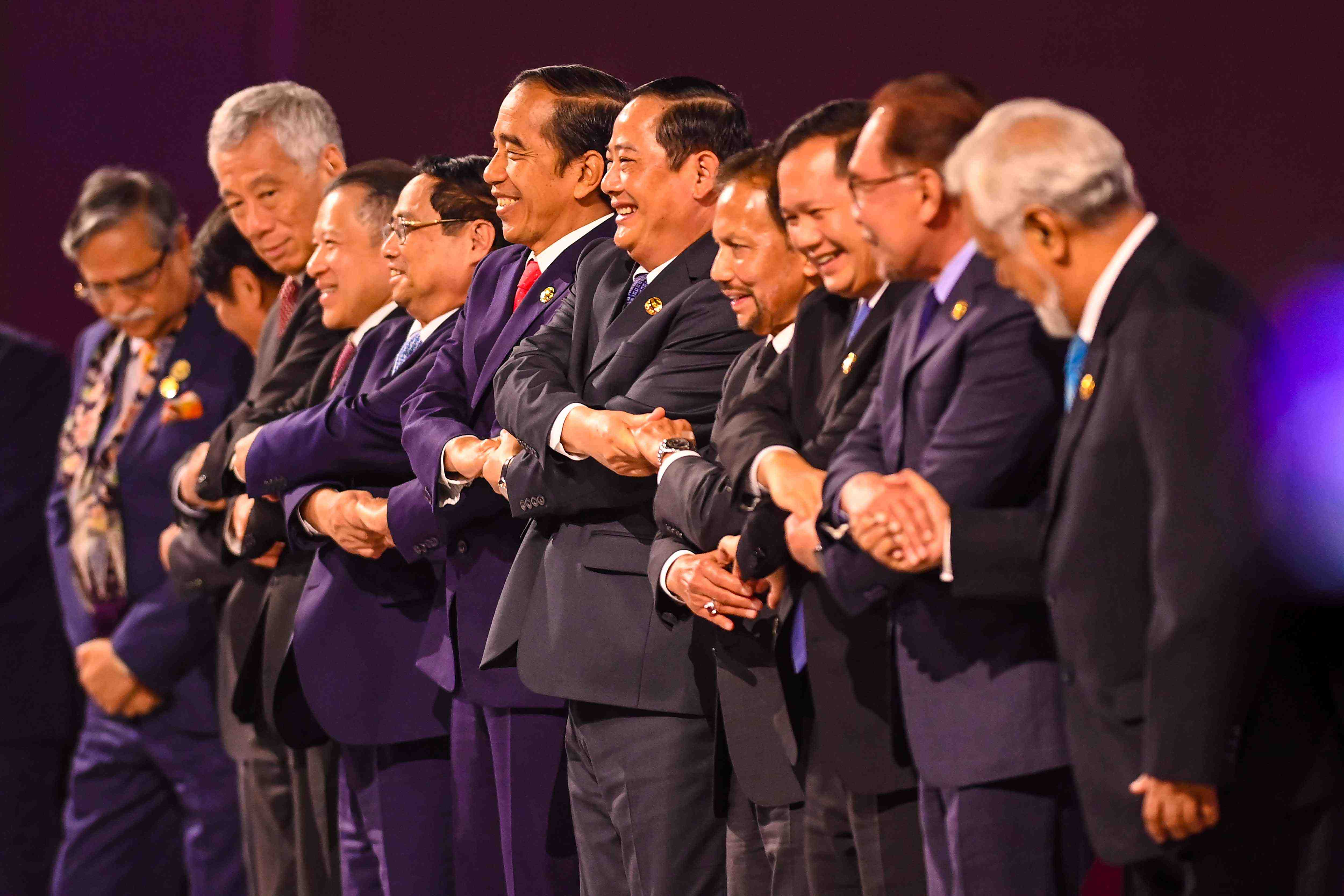Pembukaan KTT ke 43 ASEAN