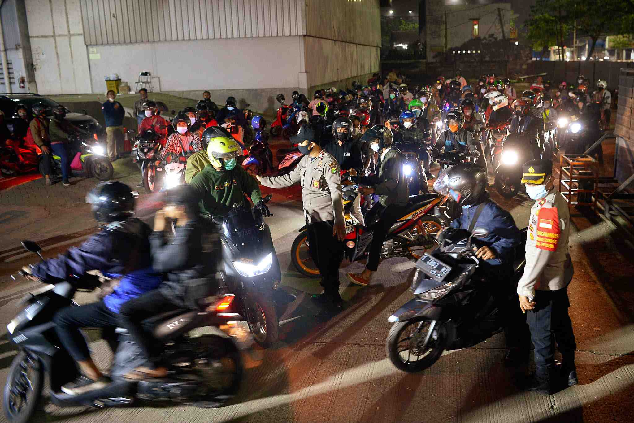 Pengecekan Dokumen Bebas Covid-19
