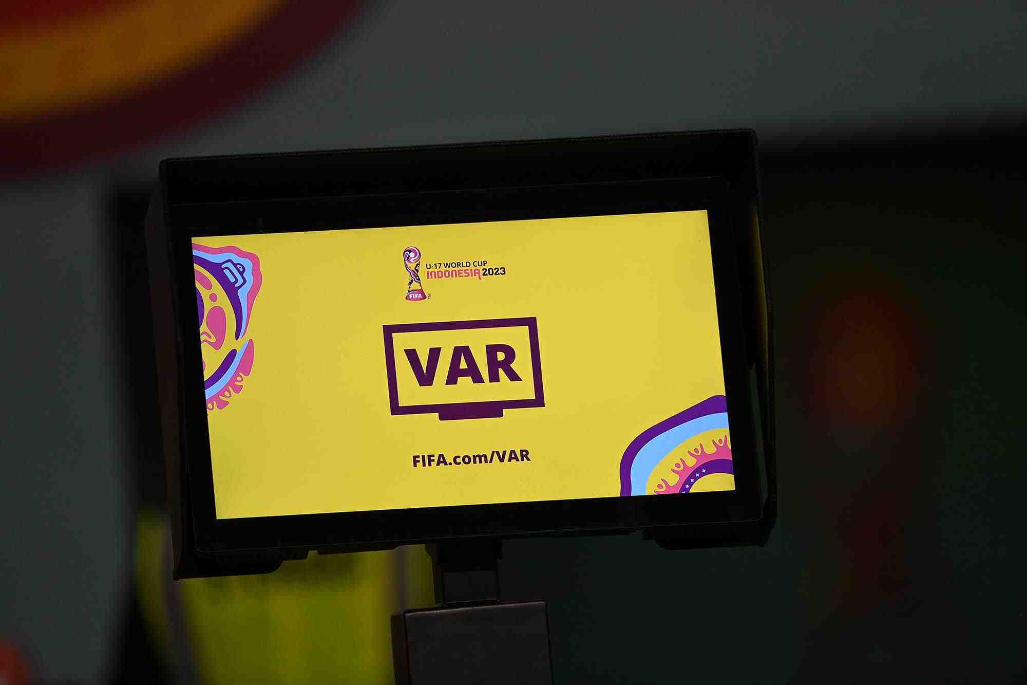 Penerapan teknologi VAR