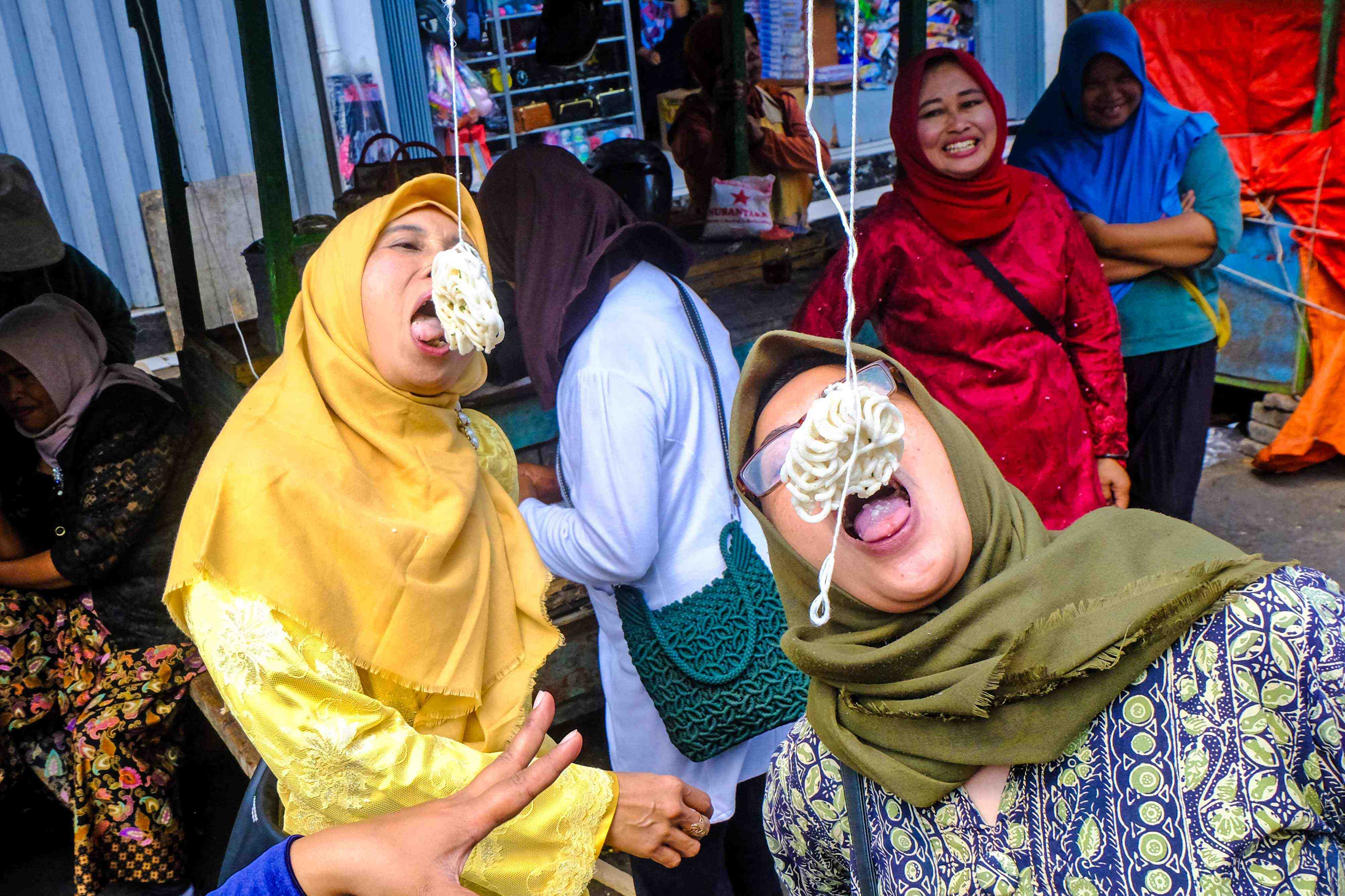 Lomba Makan Krupuk